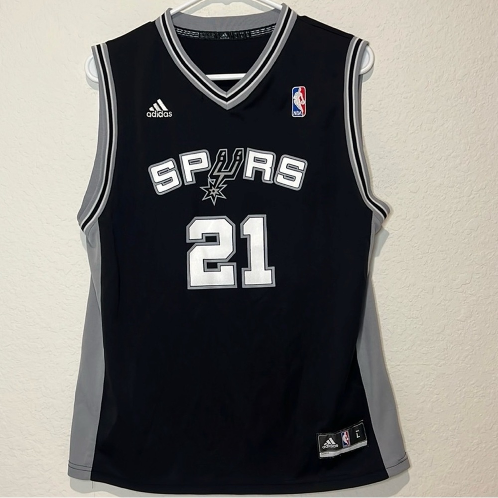 Tim Duncan Spurs Jersey size Large